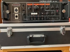 ROLAND CHORUS ECHO SRE-555 in buono stato e perfettamente funzionante VENDUTO