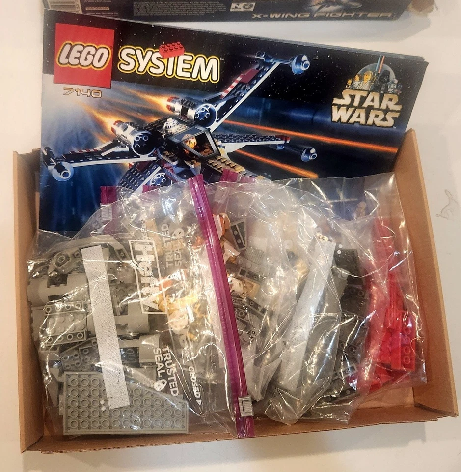 LEGO STAR WARS #7140 X-Wing Fighter & MINIFIG Retired 1999 COMPLETE Opened USA - Image 2 of 3