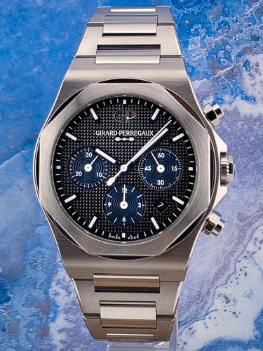 Girard-Perregaux Laureato Chronohraph 42MM - 81020-11-631-11A 2025 Mint Fullset