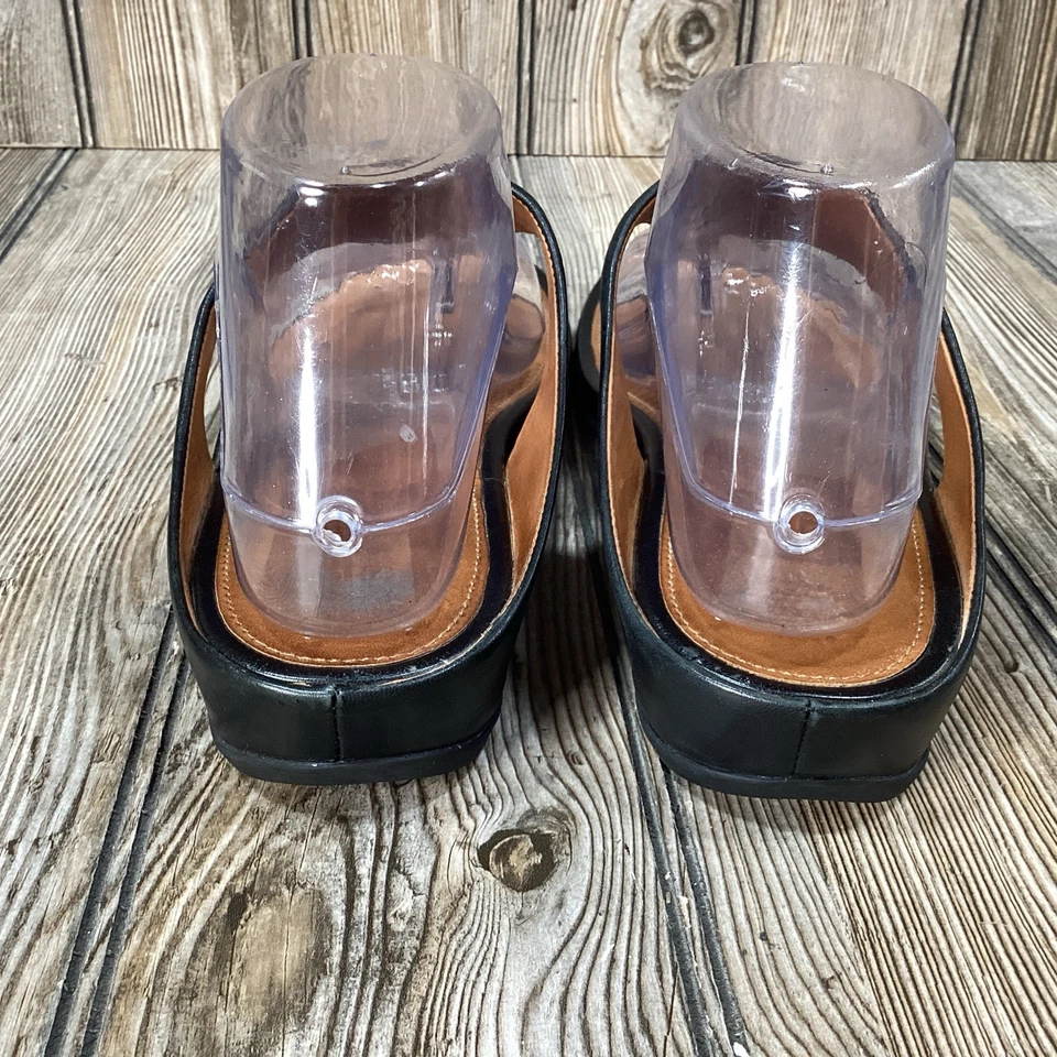 Sandalias FitFlop Banda Puntera Tanga FLIP FLOP Cuero MUJERES Talla 9 Negro Marrón Foto 4 de 4