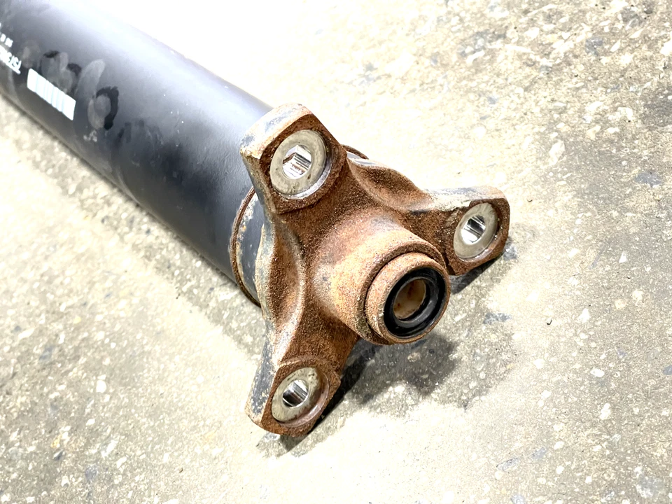 BMW X1 E84 2012-2015 transmisión automática eje de transmisión trasero OEM 7573482 Foto 2 de 4