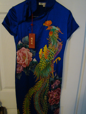 Rui Fu Xiang 160/84A Hand Embriodery PeaCock Blue 100%Silk/New with tags/Medium