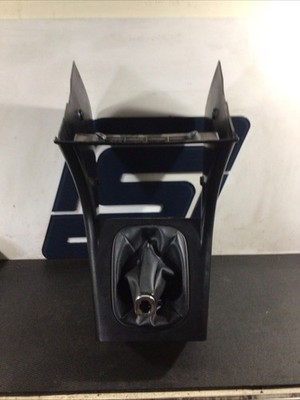 1993 Honda Prelude Si - Shift Surround (Flaw: Ripped Shift Boot) 77291-SS0-0000