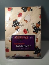 Halloween Flannel Backed Tablecloth 60"/ 152 cm Round