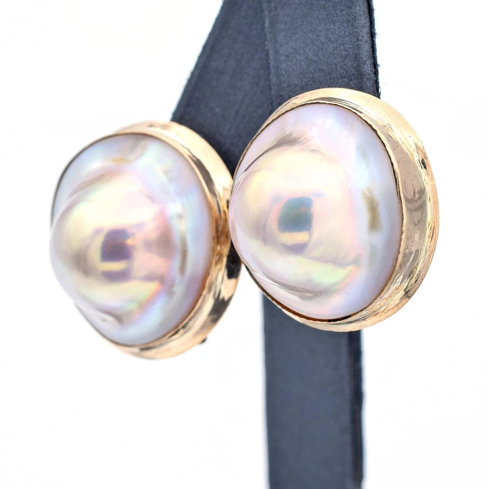 Vintage 14K Yellow Gold Blister Mabe Pearl Omega-Back Earrings - Image 4 of 4