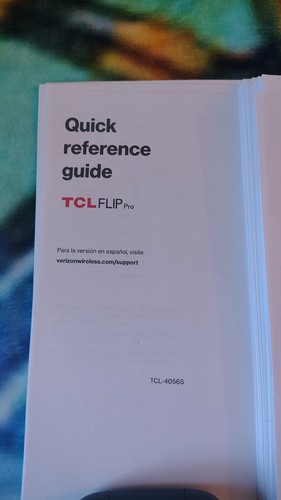Teléfono Celular TCL Flip Pro 4GB Gris Pizarra MODELO 4056V - Imagen 10 de 13
