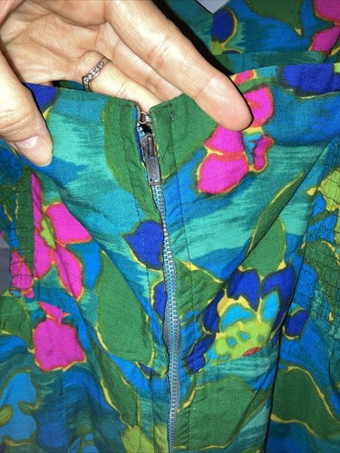 Vintage 1950s Kahala Hawaiian Floral Sarong Romper Swim Playsuit Swimsuit S/M - Picture 5 of 7