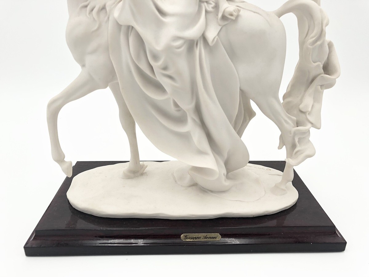 Giuseppe Armani Florence Italy 1985 Lady On Horse Porcelain