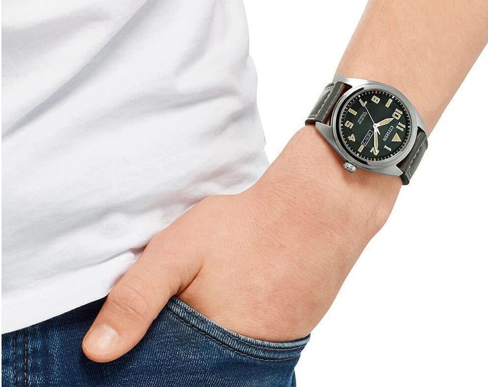 citizen watch eco drive Titanium  have a  quick read was $550 RRP  now only $399 - image 4 of 4