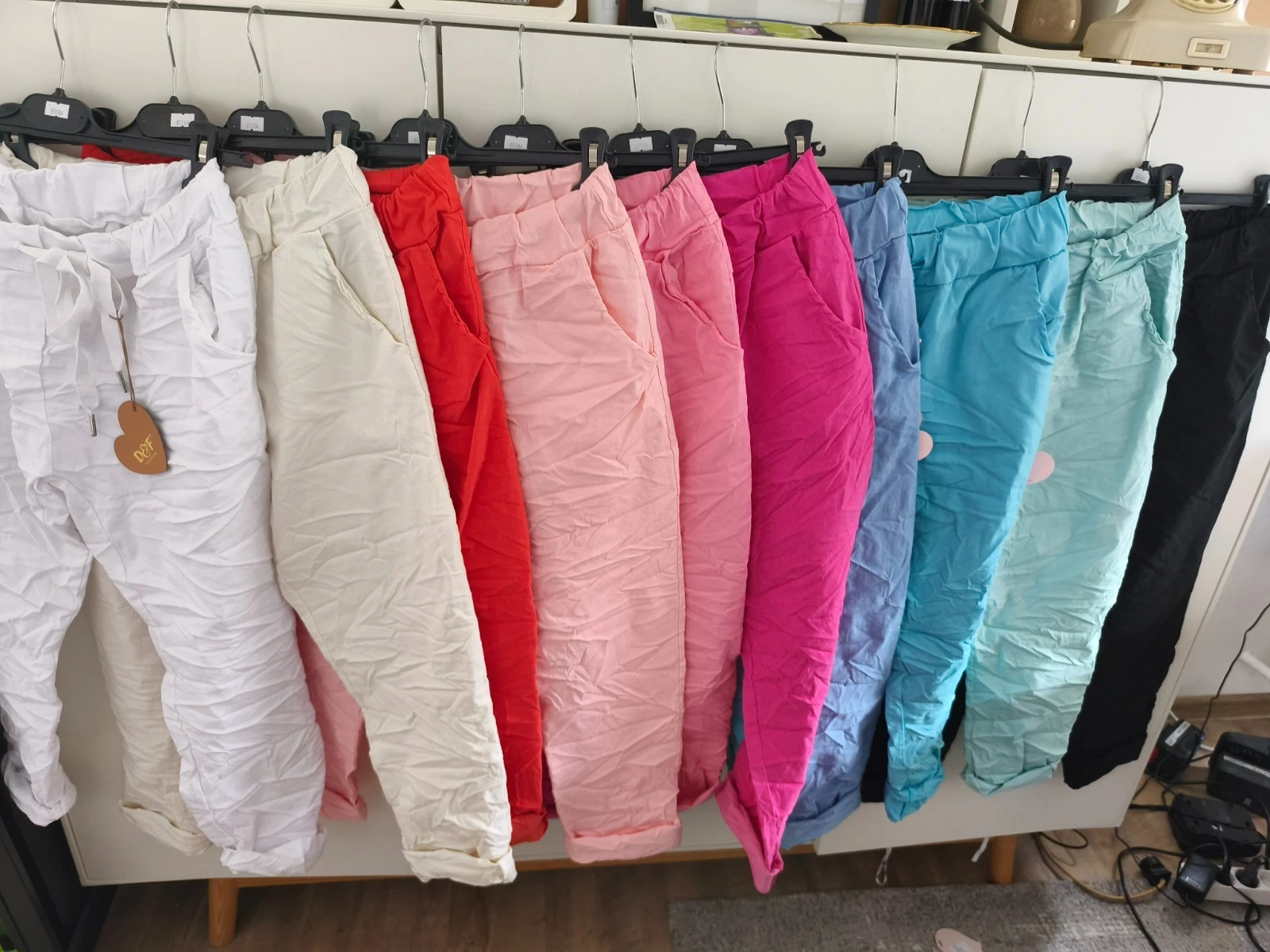 MADE IN ITALY basic joggers with back pockets many great colors size 38 40 42 NEW