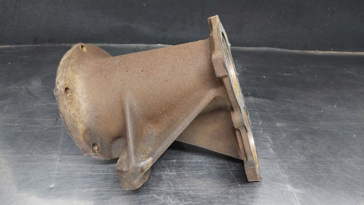 85 87 91 96 Chevy GM OEM SM 465 NP 208 Transfer Case Adapter Mount