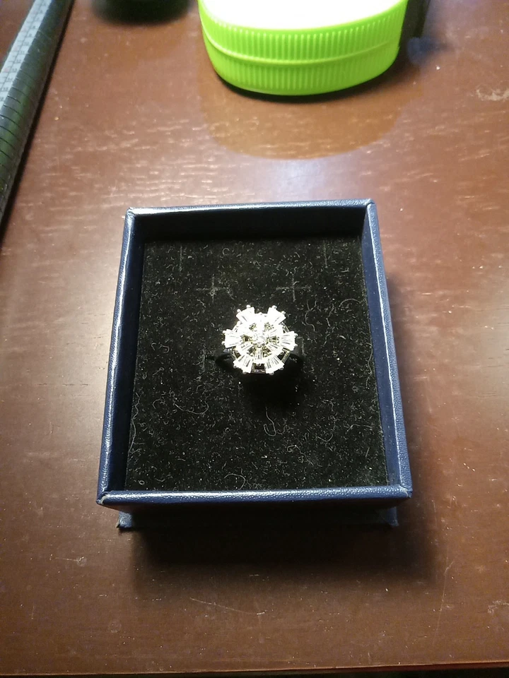 Anel giratório tom prata, tamanho 8,5 ajustável. - Imagem 2 de 4