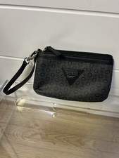 Guess Wristlet 7  By 4  Excellent