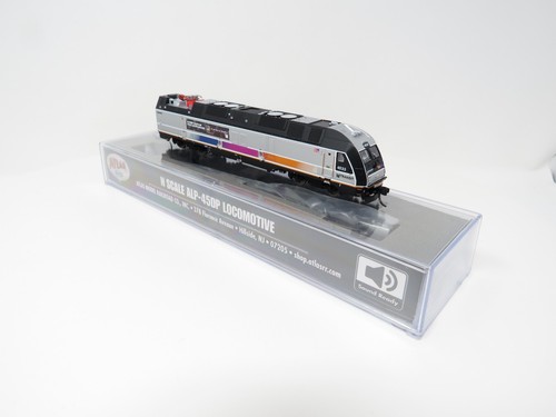 Atlas N 40005736 New Jersey Transit Bombardier ALP-45DP Electric Locomotive - Picture 3 of 8