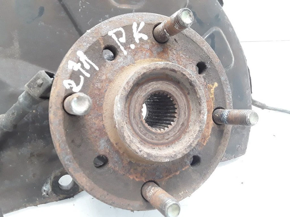 Volvo S40 V40 MK1 2.0T 118kW Gasolina 1998 Rueda delantera izquierda Buje Husillo Nudillo Foto 4 de 4