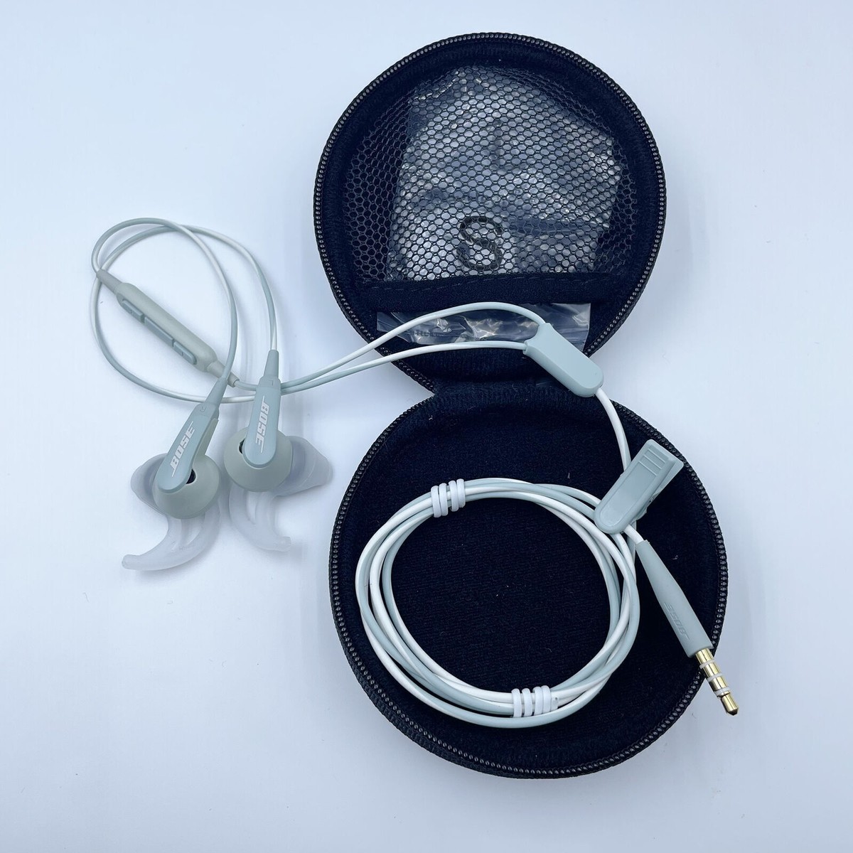 98%NEW Bose SoundSport Wired 3.5mm Jack Earbuds In-ear 98%NEW Bose SoundSport Wired 3.5mm Jack Earbuds In-ear