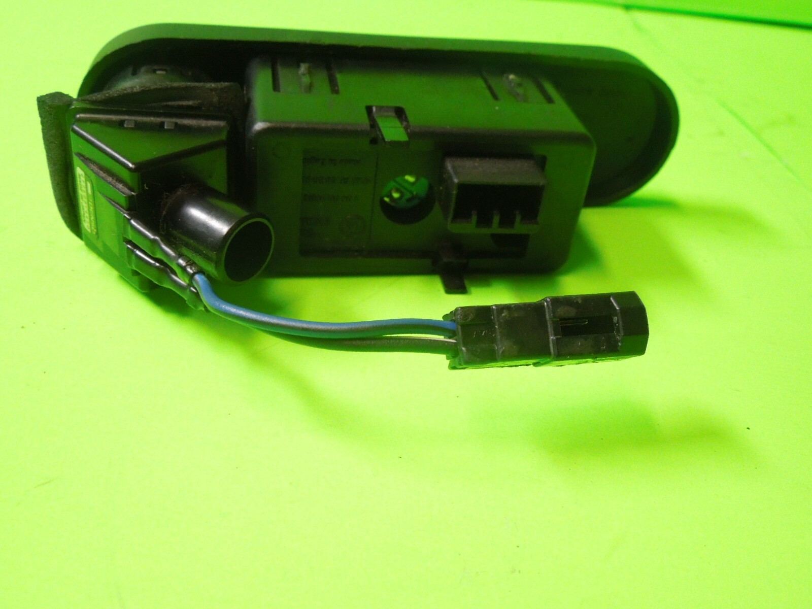 1999 99 98 JAGUAR XJ8 XJR TRUNK RELEASE CONTROL BUTTON SWITCH USED 00