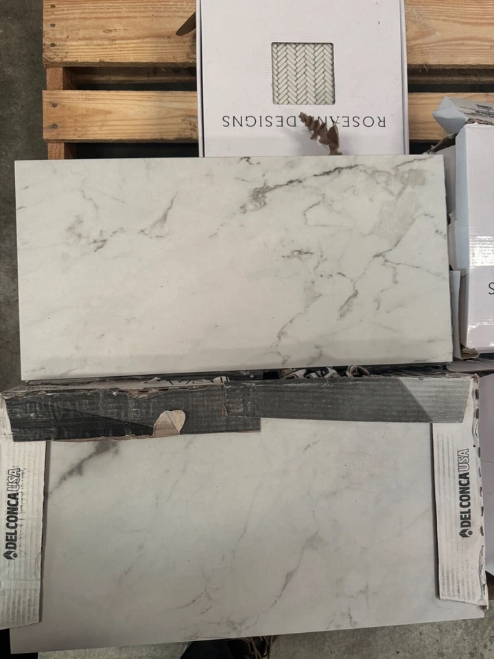 Azulejo cerámico para baño Del Conca Blanco porcelana 12 x 24 Foto 4 de 4