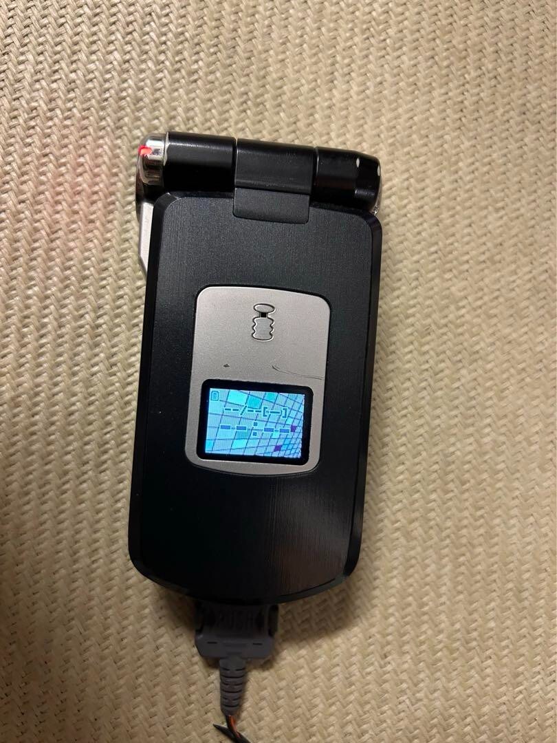 FOMAP900iV /クラウドブラック ファイナルファンタジー 内蔵　スタンド FOMAP900iV /クラウドブラック ファイナルファンタジー 内蔵