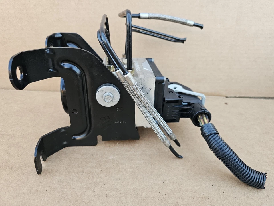 05 06 Ford F250 Super Duty 6.0L Anti Lock Brake ABS Pump Module 5C34-2C346-AJ - Image 3 of 4