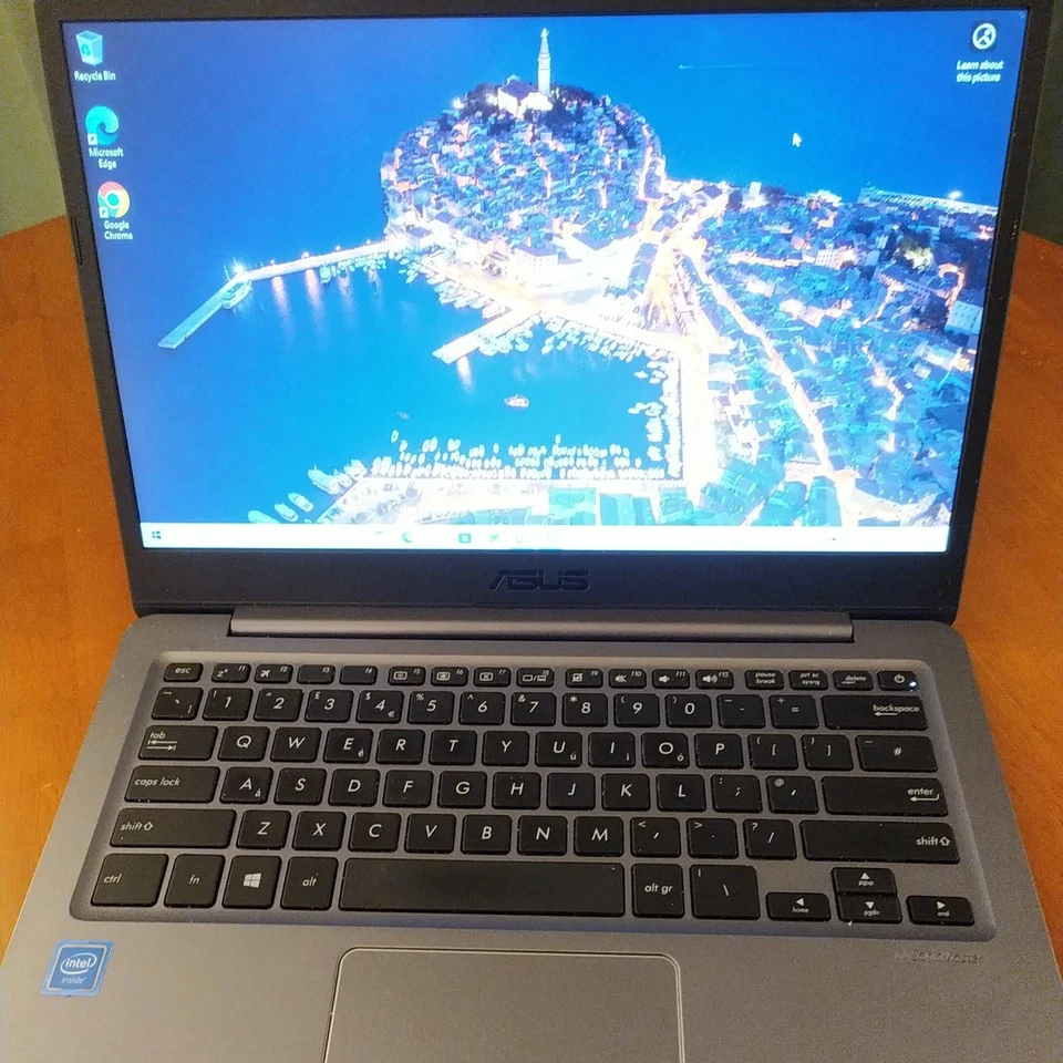 Asus Laptop VivoBook E406NA 14" Intel 1.10GHz 4GB RAM 63 GB EMMC Used Working - Image 2 of 4
