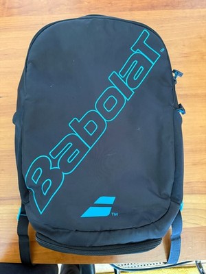 Stylischer Babolat Sportrucksack Schwarz Türkis für Tennis mit Griffschutz