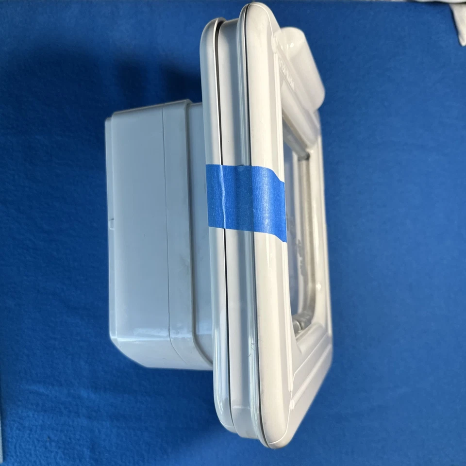 Microchip Cat Mate Elite Cat Flap con control de temporizador incluye manual y herrajes Foto 4 de 4