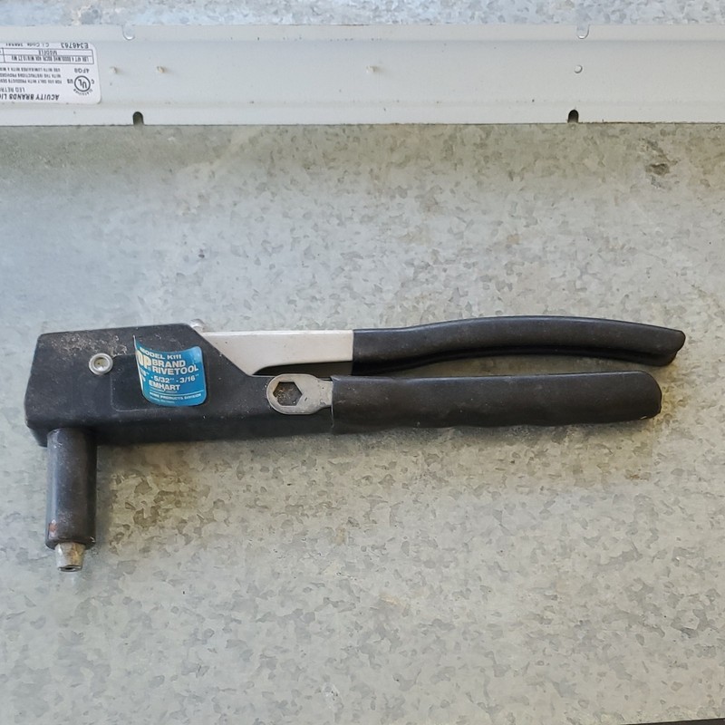 POP K111 Hand Riveter Metal Tool for 1/8, 5/32, 3/16 in Rivets Black Silver