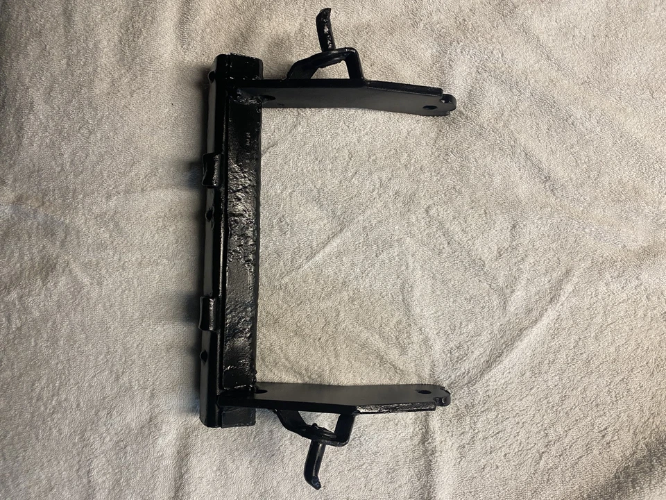 MOPAR 1970-72 DUSTER BUDDY SEAT FRNT LWR MARCO DE ASIENTO PIEZA DART SCAMP ¡ENVÍO GRATUITO! Foto 4 de 4