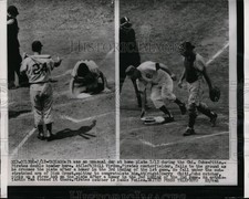 1956 Press Photo Pirates Bill Vordon falss at home vs Cubs Harry Chiti