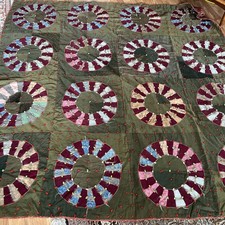 Antique Circle Pattern Quilt Hand Stitched 6 Feet By 6 Feet