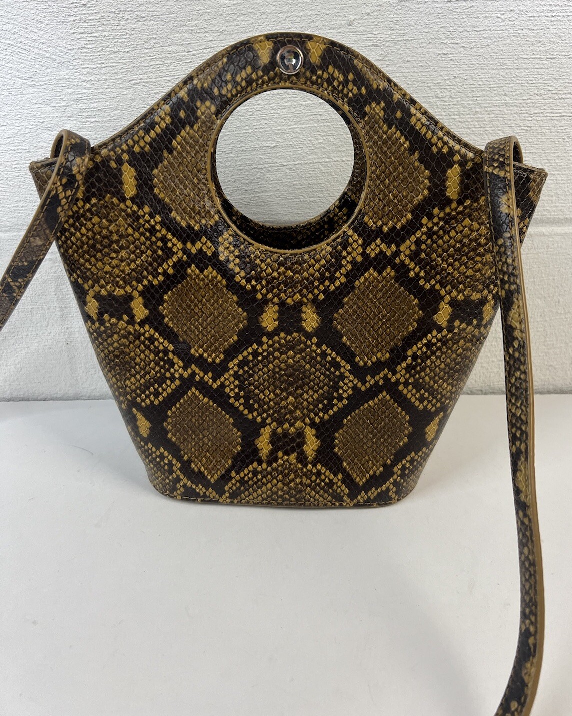 Elizabeth And James Python Embossed Convertible S… - image 9