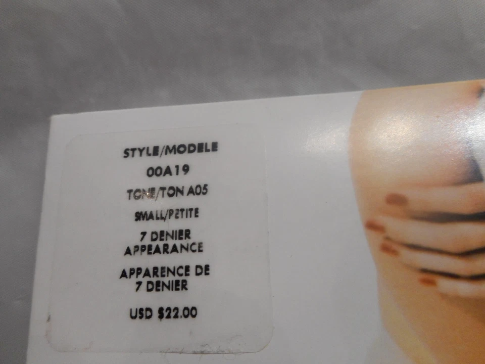 Pantimedias Donna Karan The Nudes Control Top 00A19/tono A05 pequeñas/pequeñas Foto 4 de 4