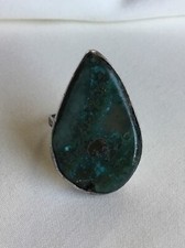 Vintage Handmade Teardrop Green Stone Ring Size 7.25 Silver Tone A4
