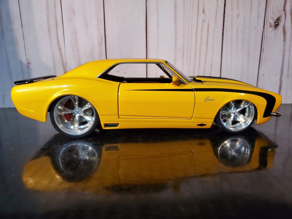 ミニカー BIGTIME MUSCLE 1968 CHEVROLET CAMARO Jada Toys Dub City Big Time Muscle 1/18 1968 Chevrolet
