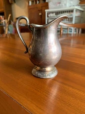 Beautiful Antique International Silver Co. Creamer Pitcher Silverplate 3 7/8"