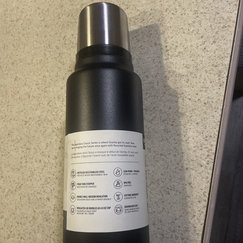 Stanley The Legendary Vacuum Insulated Classic Bottle 1,5 qt / 1,4L - Bild 16 von 22