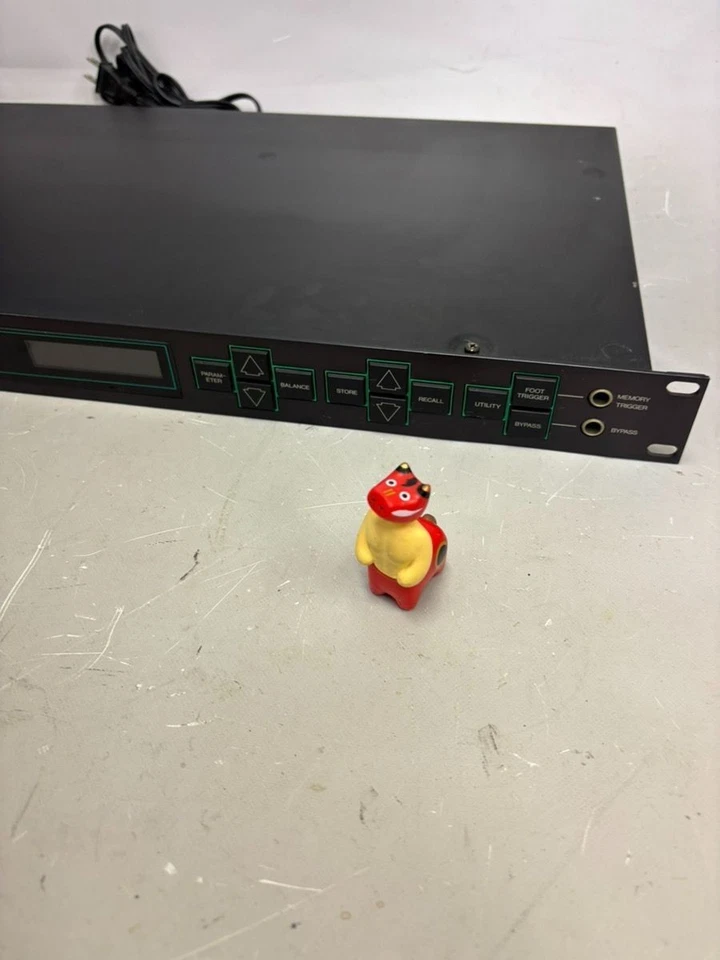 Yamaha SPX90II Multi Effects Processor Rack Reverb Delay Chorus from Japan Vint - Image 4 of 4