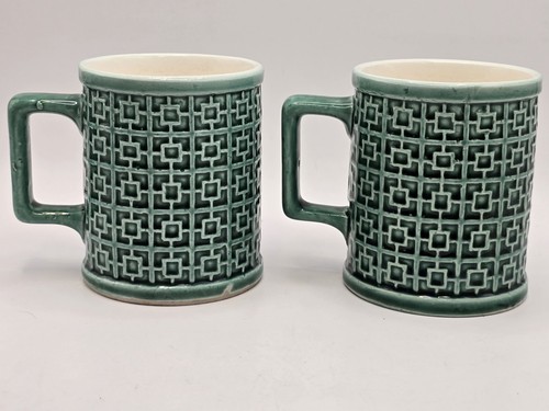 VTG MCM 1965 Set/2 Holt Howard Coffee Tea Mugs Green Celtic Pattern 3.75” RARE - Picture 4 of 9