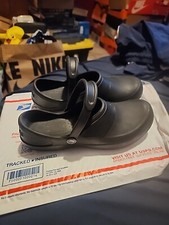 CROCS BISTRO CLOGS SLIP RESISTANT SLIP-ON WORK SHOE Black Women's SIZE 7