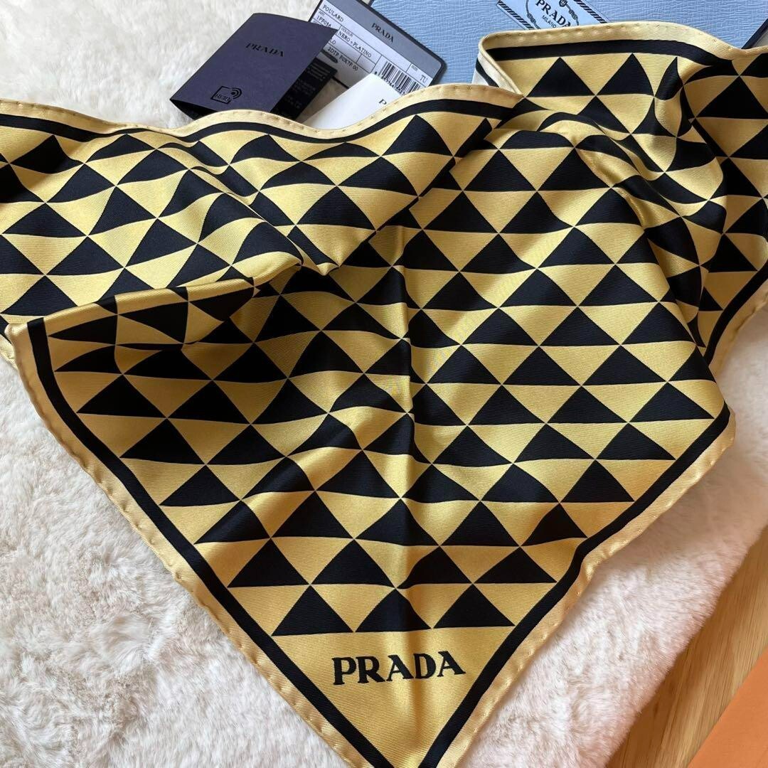 スカーフ PRADA Silk scarf Prada Scarf Yellow Black Silk Triangle Logo Women