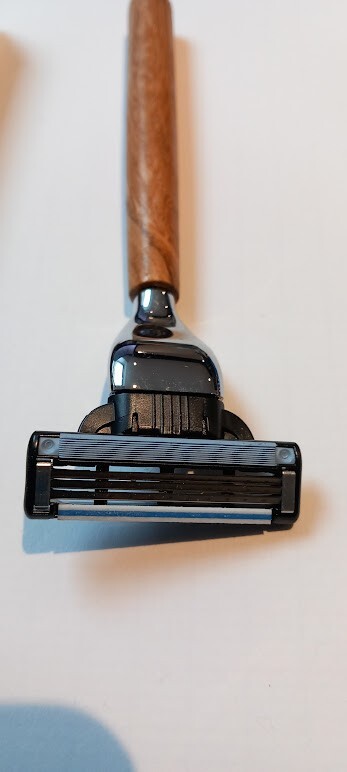 Foto 2 di 3