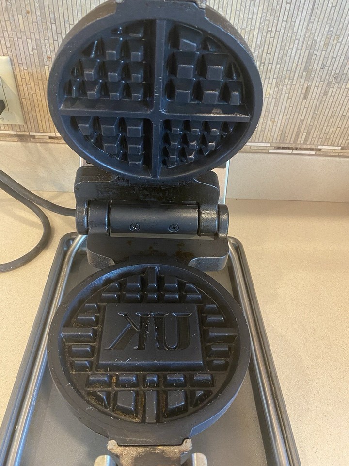 Carbon's Golden Malted Commercial Waffle Maker, Works Great!! eBay