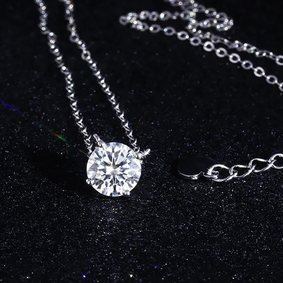 Punto Luce Diamante in Moissanite 1 ct D VVS1 certificato GRA diamond necklace - Immagine 3 di 4