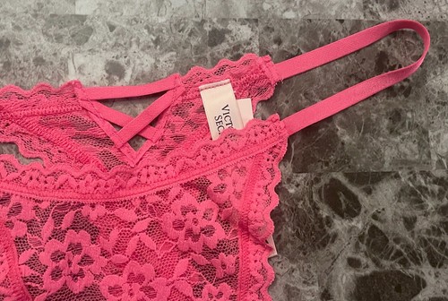 NWT VICTORIA'S SECRET PINK FLORAL LACE SIDE STRING STRAP LACE UP THONG PANTIES - Picture 2 of 5