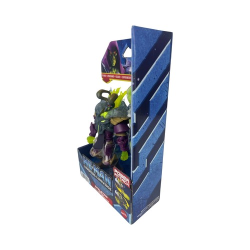 Masters of the Universe Skeletor Reborn Action Figure with Power Attack Move NEW - Picture 3 of 3
