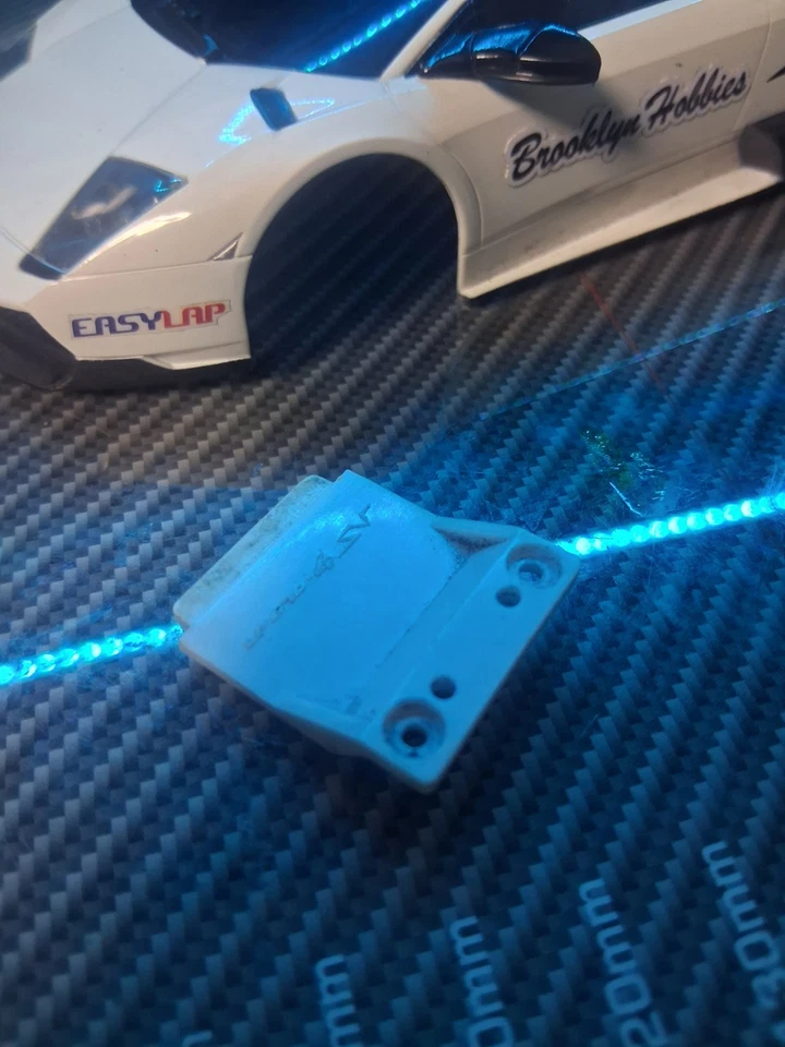 Kyosho Mini-Z Lamborghini Murcirlago LP670-4 SV White Body with Body Adapter Set - Image 2 of 4