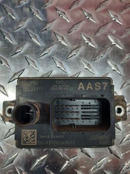 GMC Sierra 2500 2011 módulo de control de bujía incandescente diésel PN-12636451 OEM Foto 4 de 4