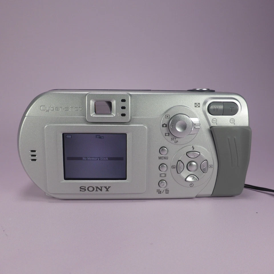 Sony Digital Camera Cybershot DSC-P52 3.2MP Silver Tested - Image 3 of 4