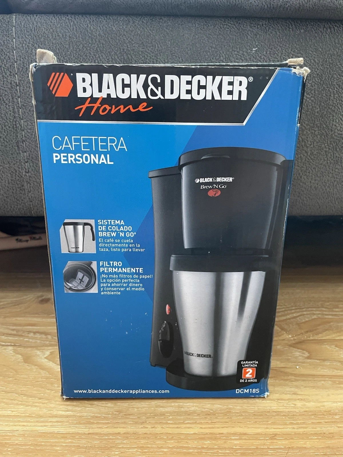 Black & Decker Brew & Go Personal Coffee Maker with Cup NEW DCM18S Free Ship